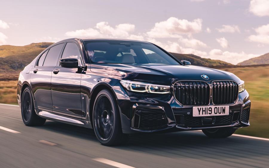 BMW 750i xDrive M Sport (G11) (UK) '2019